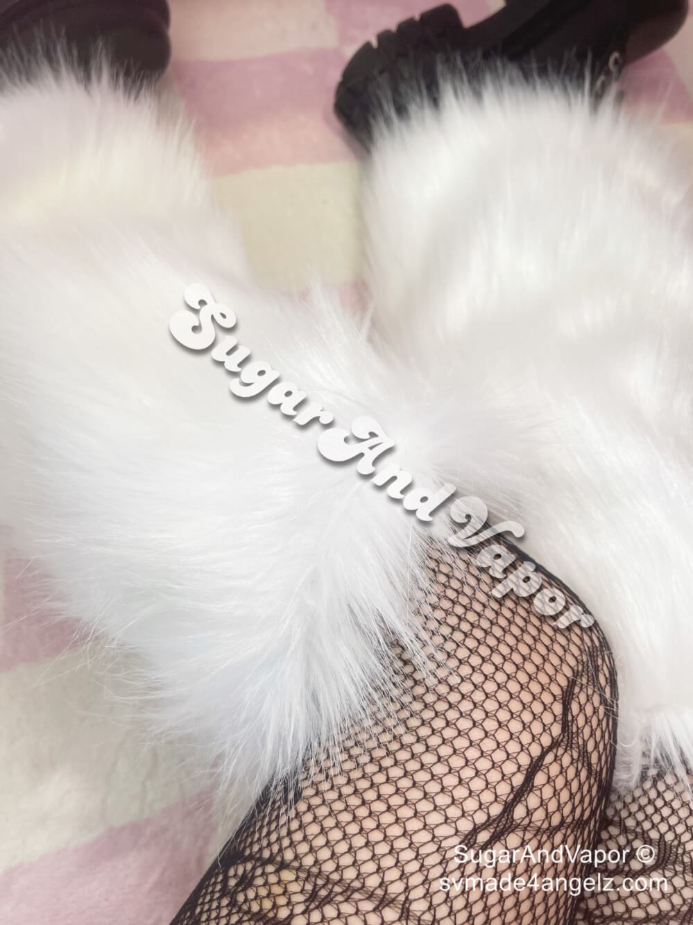 Layla Kawaii White Furry Leg Warmers-SOCKS & TIGHTS-SugarAndVapor